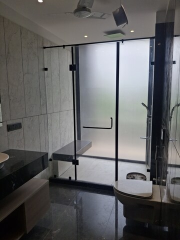 Team Area in 3 BHK Builder Floor at Sushant Lok I – for Sale