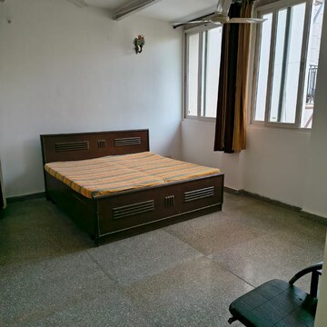 2 BHK Builder Floor For Rent in RWA DDA Flats Kalkaji, Kailash Hills