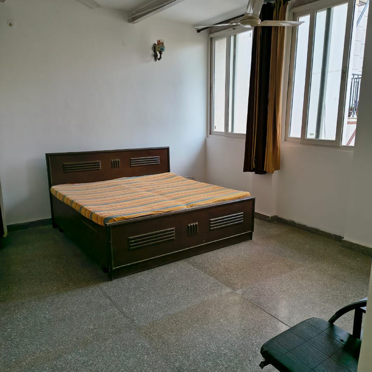 2 BHK Builder Floor For Rent in RWA DDA Flats Kalkaji