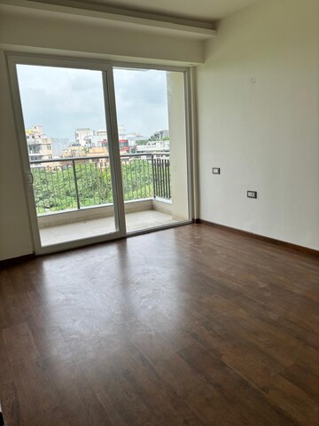 Room in 4 BHK Apartment at Ireo The Grand Arch, Sector 58 – for Sale