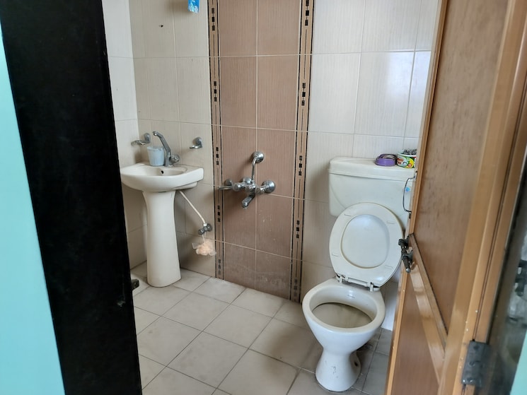 Washroom, pimple saudagar 2 Bedroom 1200 Sq.Ft. Apartment In Pimple Saudagar Pune 9119028