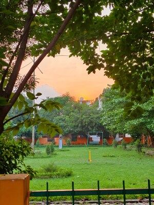  Plot – Garden View at Jankipuram - for Sale