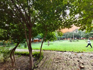  Plot – Garden View at Jankipuram - for Sale