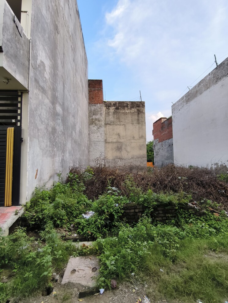 Exterior View, jankipuram  650 Sq.Yd. Plot In Jankipuram Lucknow 9119018