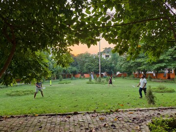  Plot – Garden View at Jankipuram - for Sale