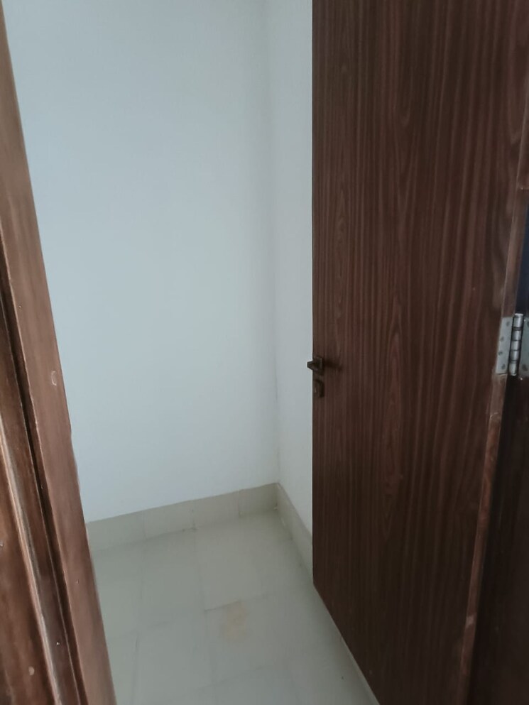 Bathroom, omkar-alta-monte 2 Bedroom 1235 Sq.Ft. Apartment In Malad East Mumbai 9119013