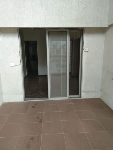 Room in 2 BHK Apartment at Siddhesh Optimus, Viman Nagar – for Rent