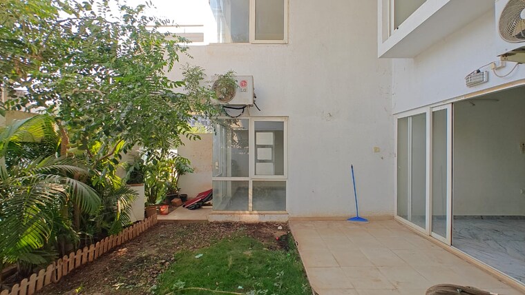 Balcony, rohan-mithila-phase-ii 3 Bedroom 1620 Sq.Ft. Apartment In Viman Nagar Pune 9119036