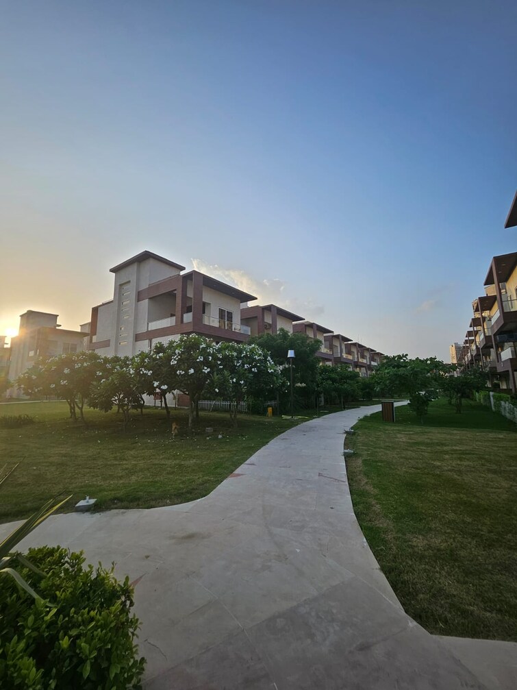 Cover Image, delta i greater noida  120 Sq.Yd. Plot In Delta I Greater Noida Greater Noida 9119066