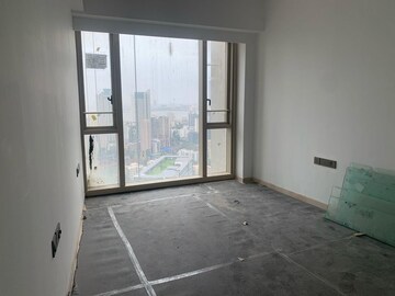 Room in 3 BHK Apartment at Lodha World One, Worli – for Sale