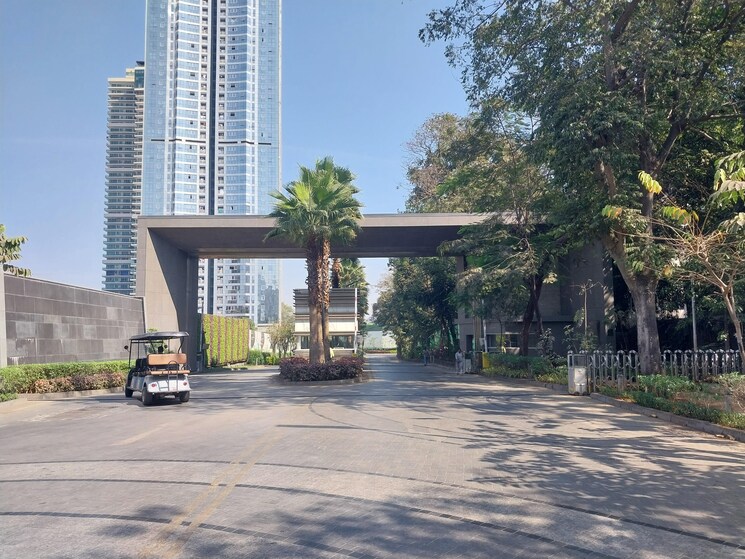 Garden, bombay-realty-island-city-centre-ii 3 Bedroom 1625 Sq.Ft. Apartment In Dadar East Mumbai 9119104