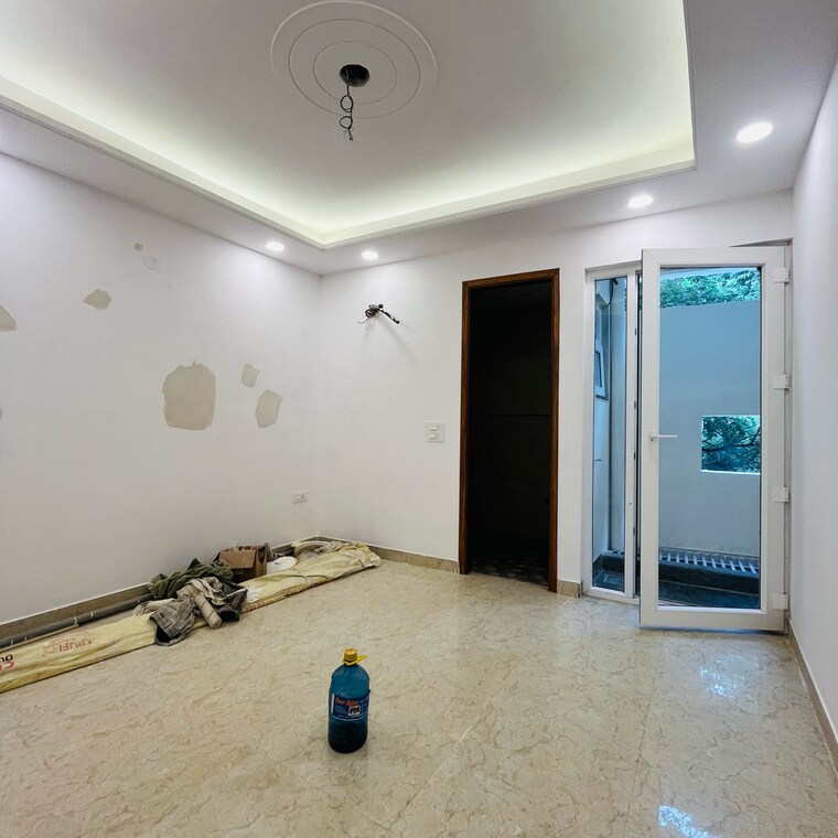 Room, hargobind enclave 4 Bedroom 1400 Sq.Ft. Builder Floor In Hargobind Enclave Delhi 9119168