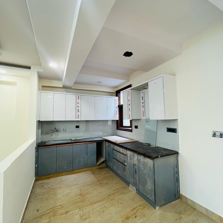 Kitchen, chattarpur 3 Bedroom 1200 Sq.Ft. Builder Floor In Chattarpur Delhi 9119188