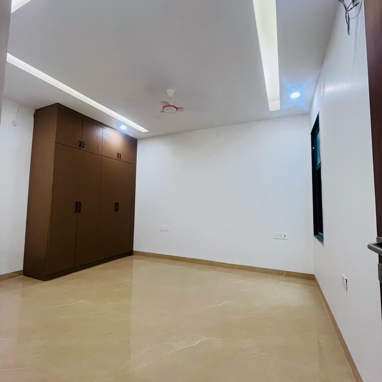 Room, chattarpur 4 Bedroom 1800 Sq.Ft. Builder Floor In Chattarpur Delhi 9119210