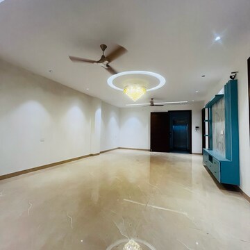 Room in 4 BHK Builder Floor at Chattarpur – for Sale