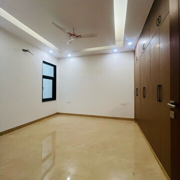 Room in 4 BHK Builder Floor at Chattarpur – for Sale
