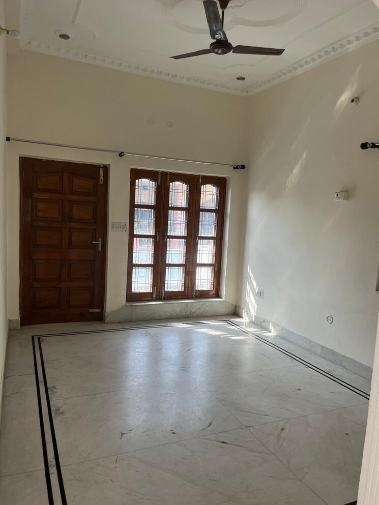 Room, gms road 2 Bedroom 1680 Sq.Ft. Independent House In Gms Road Dehradun 9119219