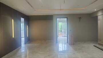 Room in 4 BHK Builder Floor at Sector 15 – for Sale