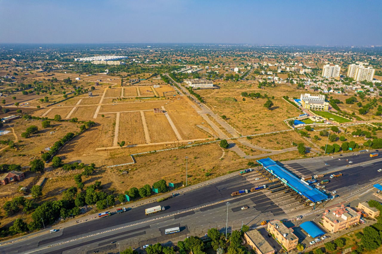 Plot For Sale in Vatika Infotech City