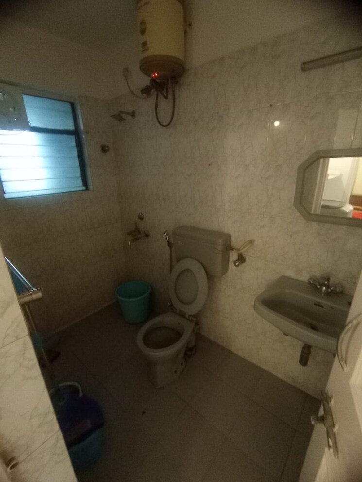 Bathroom, dorabjee-classic 2 Bedroom 1010 Sq.Ft. Apartment In Koregaon Park Pune 9119256