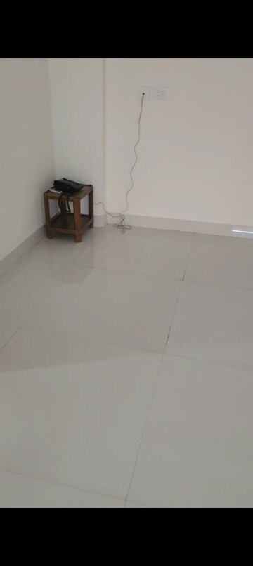 Room in 3 BHK Apartment at Vasu Fortune Residency Phase II, Raj Nagar Extension – for Rent