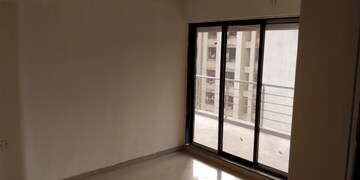 Room in 2 BHK Apartment at MM Spectra, Chembur – for Rent