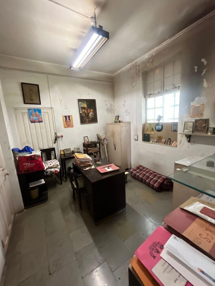 Living Room, nirmal-building 3 Bedroom 2600 Sq.Ft. Apartment In Nariman Point Mumbai 9119337