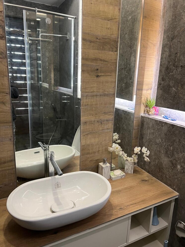 Attached Bathroom, sector 150 5 Bedroom 5800 Sq.Ft. Penthouse In Sector 150 Noida 9119427