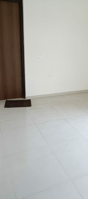 Room in 2 BHK Apartment at Lodha Casa Maxima, Mira Road – for Sale