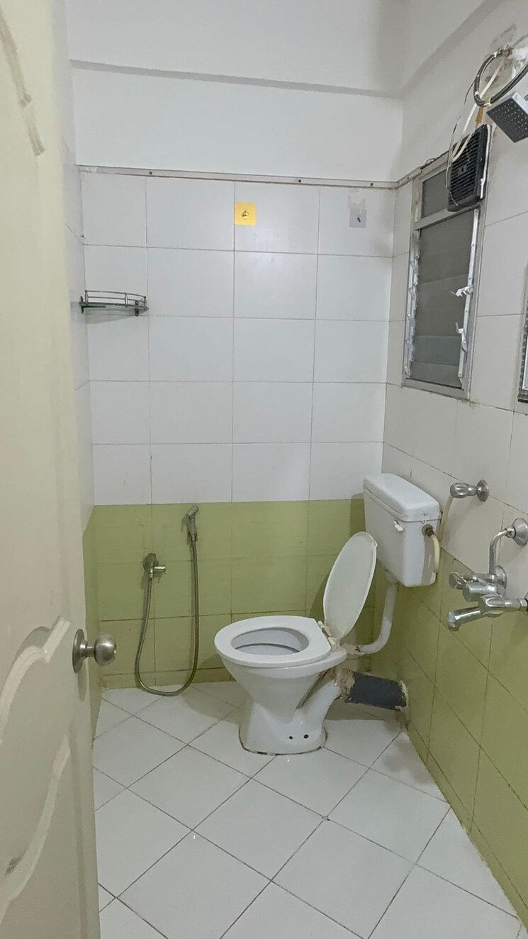 Bathroom, united-marvel 2 Bedroom 1000 Sq.Ft. Apartment In Viman Nagar Pune 9119378