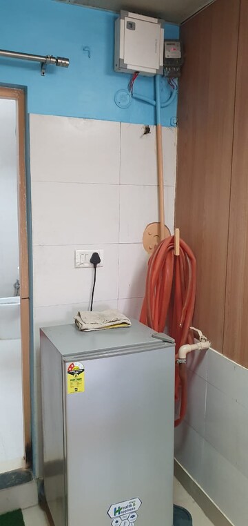 Furnished Amenities in 1.5 BHK Independent House at Gomti Nagar – for Rent