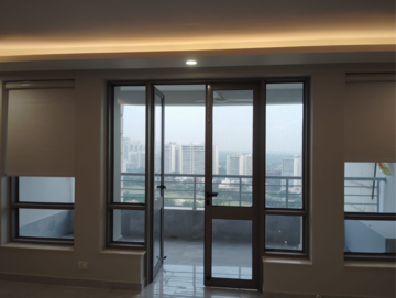 Room in 4 BHK Apartment at Jaypee Imperial Court, Sector 128 – for Rent