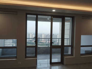 Room in 4 BHK Apartment at Jaypee Imperial Court, Sector 128 – for Rent