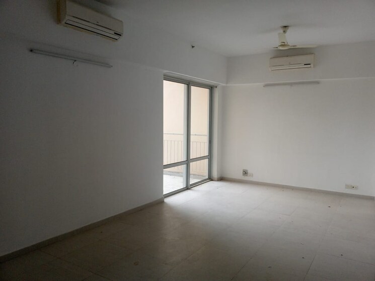 Room, emaar-emerald-estate 3 Bedroom 1395 Sq.Ft. Apartment In Sector 65 Gurgaon 9119447