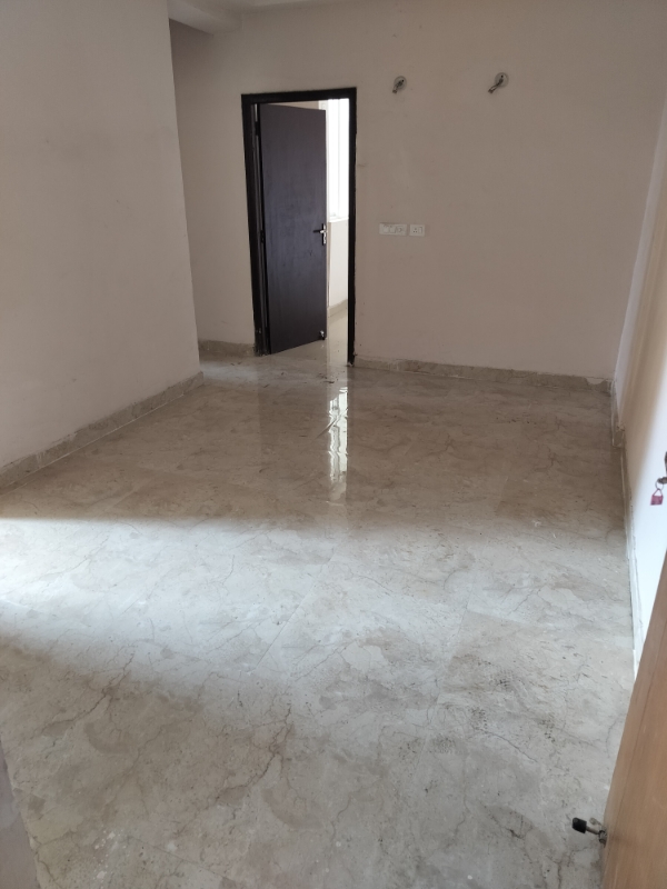 2 BHK Apartment For Sale in Amrapali Golf Homes