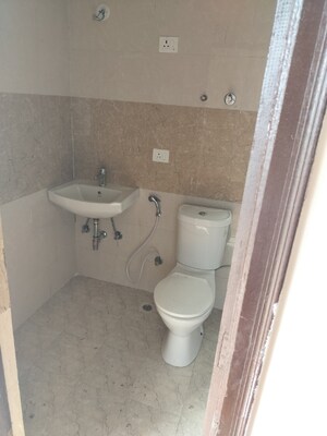 Attached Bathroom in 2 BHK Apartment at Amrapali Golf Homes, Sector 4 Greater Noida – for Sale