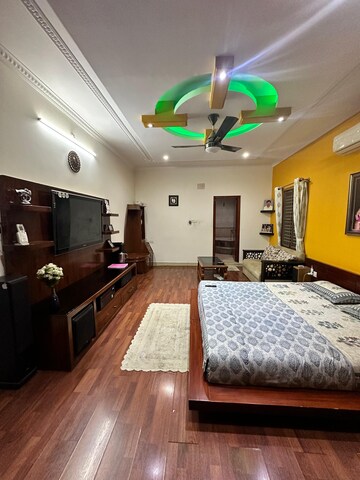 Bedroom in 6+ BHK Independent House at Jp Nagar Phase 7 – for Sale