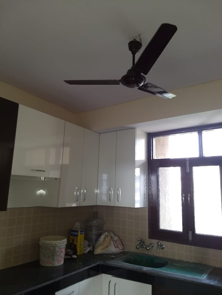 Kitchen, palam 3 Bedroom 1550 Sq.Ft. Apartment In Palam Delhi 9119570