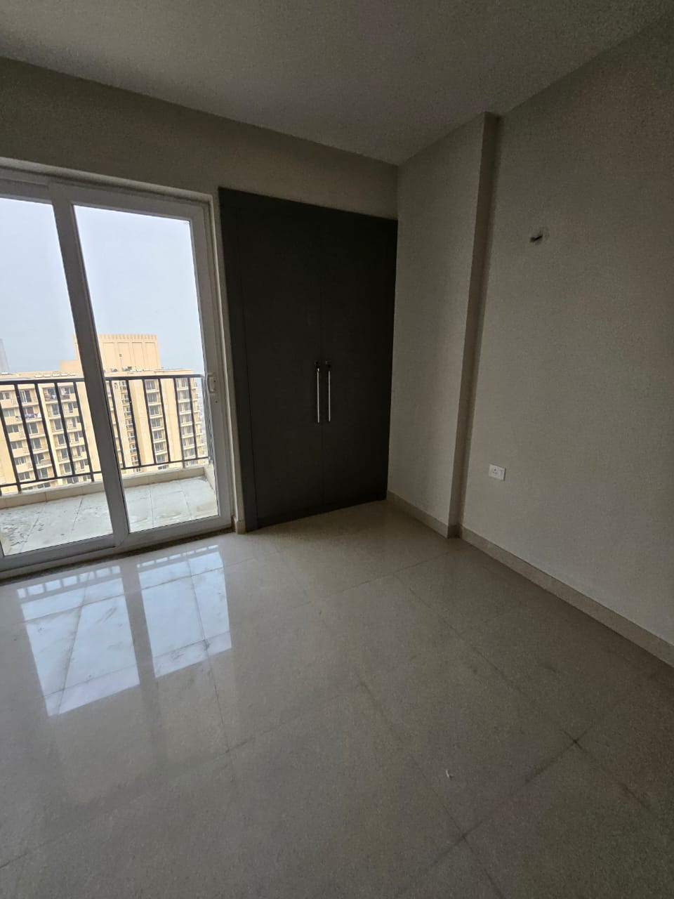 2 BHK Apartment For Rent in Tata Eureka Park Sector 1