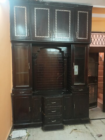 Furnished Amenities in 1 BHK Builder Floor at Rohini Sector 16 – for Rent