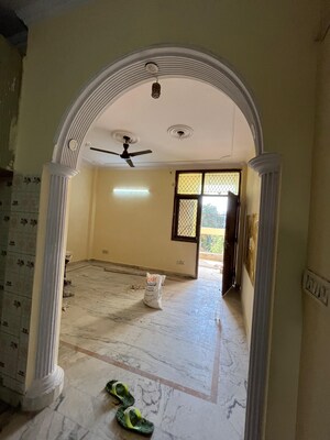 Room in 3 BHK Apartment at Chanakyapuri – for Sale