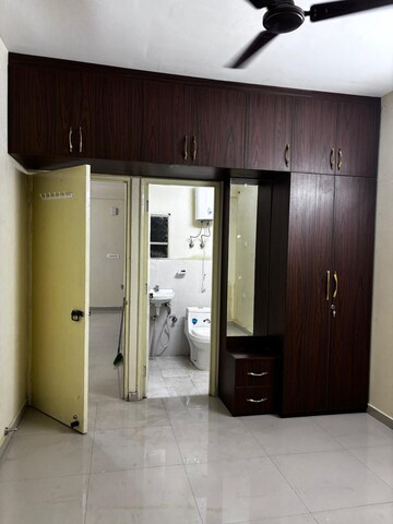 Room in 2 BHK Apartment at Pyramid Fusion Homes, Sector 70a – for Rent