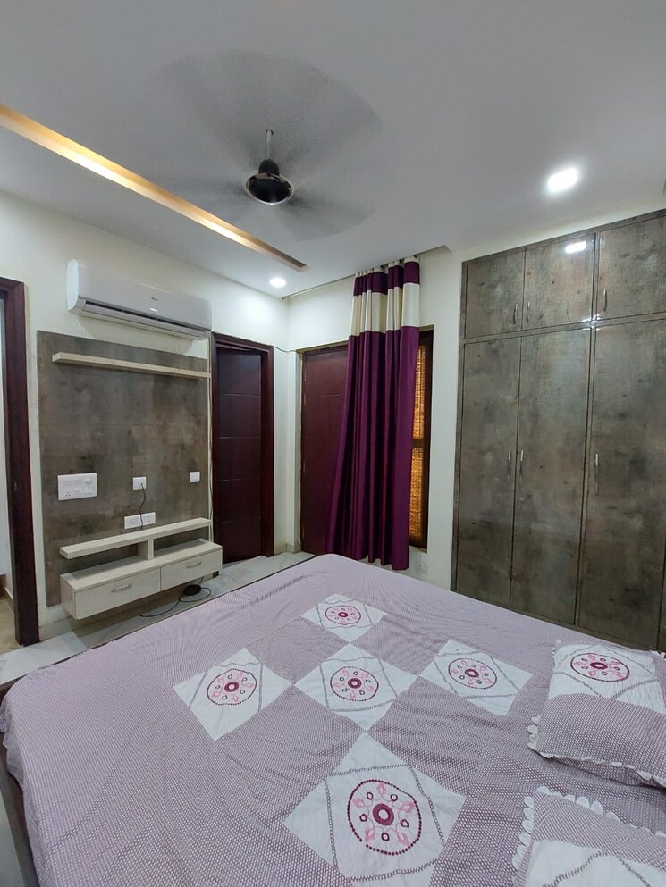 Bedroom, dlf phase i 2 Bedroom 1400 Sq.Ft. Builder Floor In Dlf Phase I Gurgaon 9119610