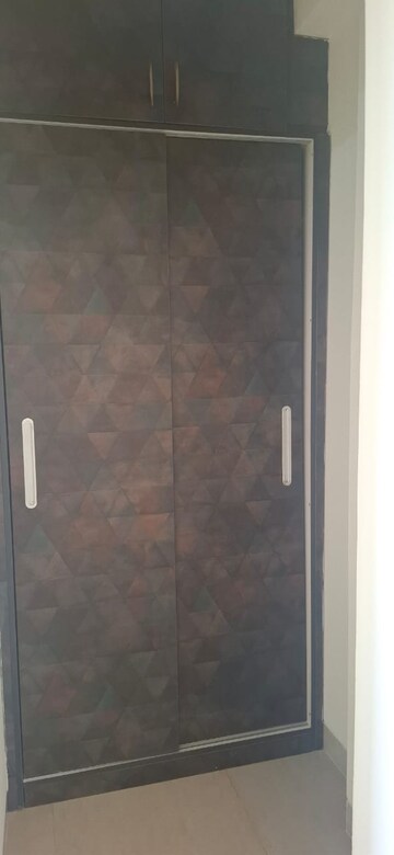Bathroom in 4 BHK Apartment at BPTP Mansions, Sector 66 – for Rent