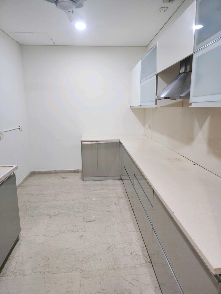 Kitchen, omkar-1973 3 Bedroom 2197 Sq.Ft. Apartment In Worli Mumbai 9119709