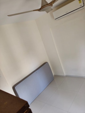 Room in 2 BHK Apartment at Rohan Leher 3, Baner – for Rent