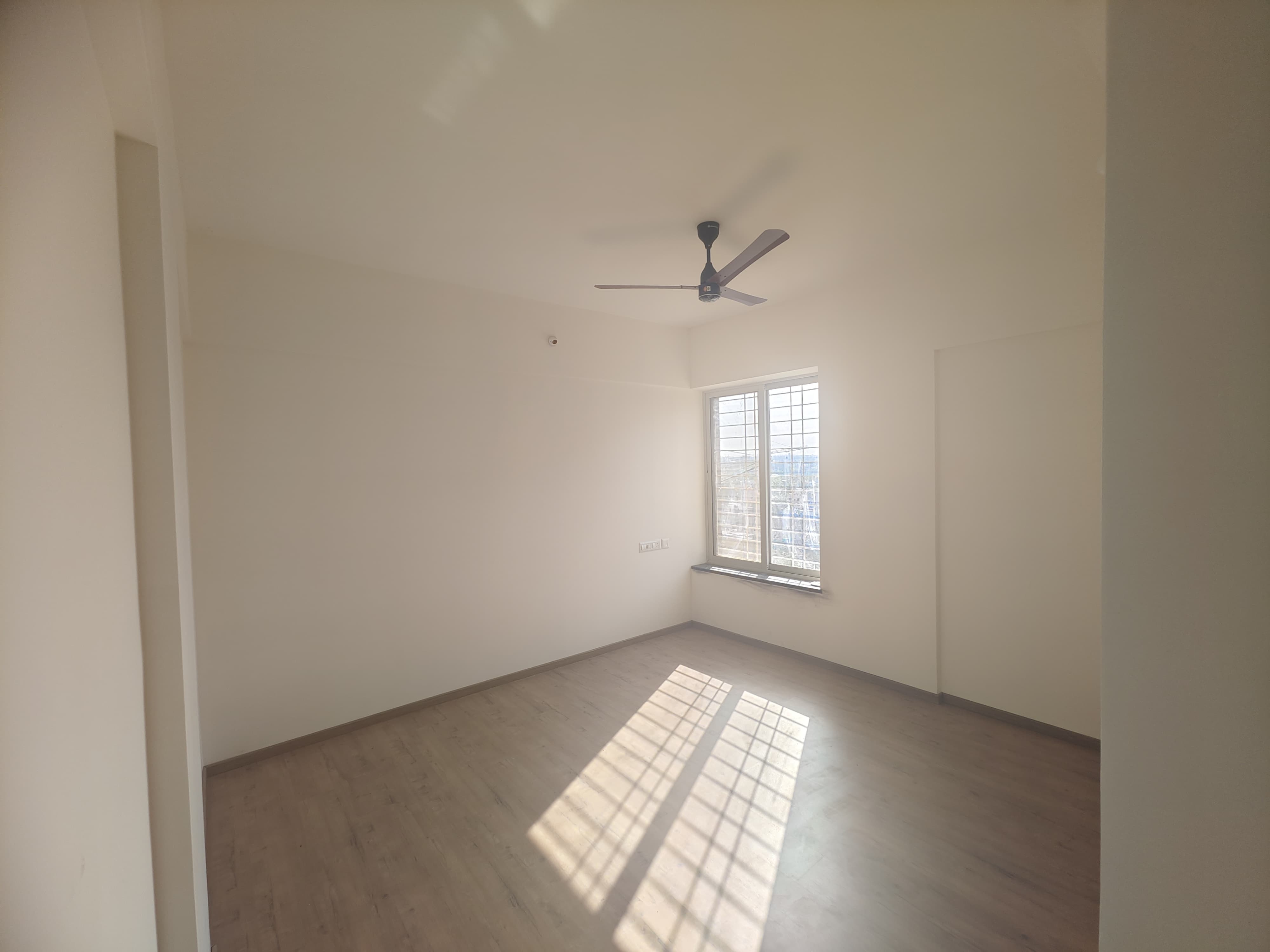 3 BHK 1040 Sq.Ft. Apartment in Engineers IOS