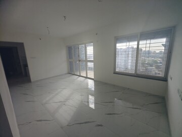 Room in 3 BHK Apartment at Engineers IOS, Tathawade – for Rent