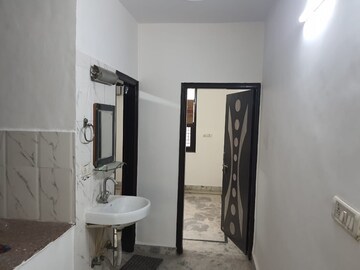 Room in 1 BHK Builder Floor at Rohini Sector 11 – for Rent