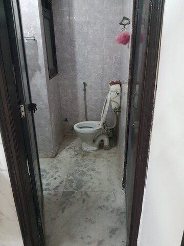Bathroom in 1 BHK Builder Floor at Rohini Sector 11 – for Rent